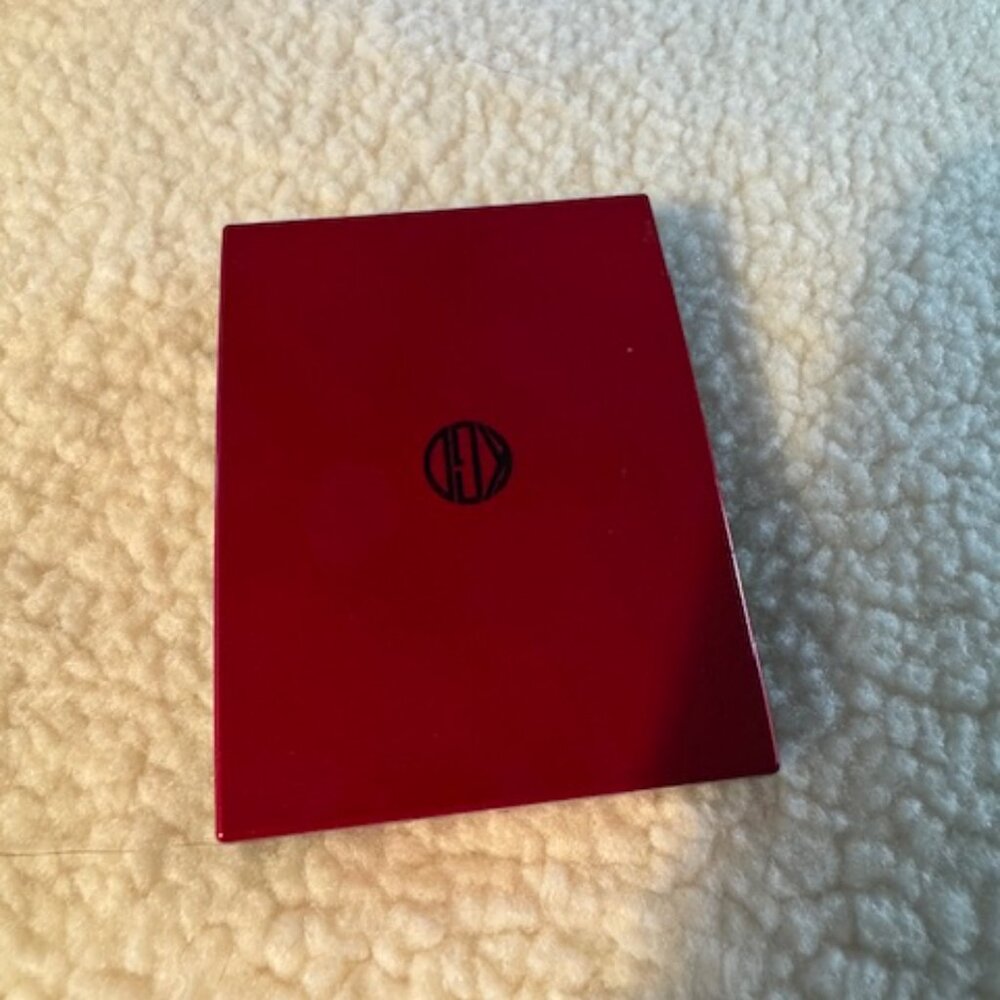 Koh Gen Do Maifanshi Mineral Eyeshadow Palette 301 - Picture 4 of 4
